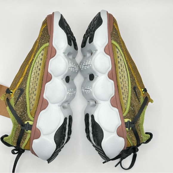 Women’s Nike Flyknit Bloom Pear Grey Bronzine FD2149 300 New - Picture 9 of 13